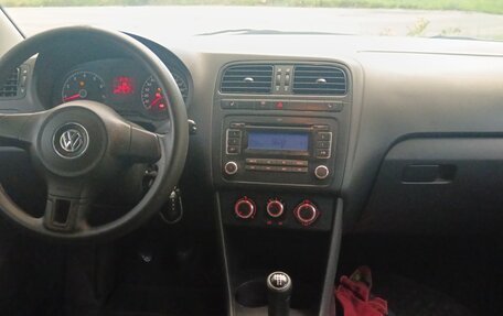 Volkswagen Polo VI (EU Market), 2012 год, 520 000 рублей, 25 фотография