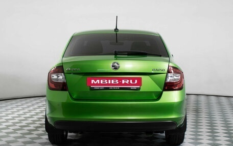 Skoda Rapid I, 2018 год, 1 365 000 рублей, 6 фотография