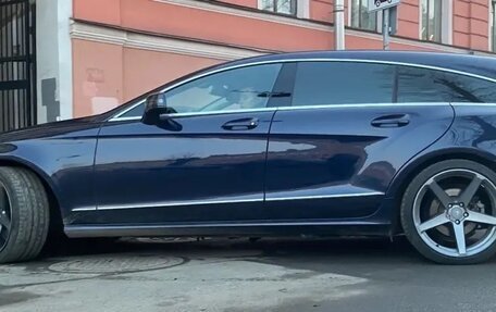 Mercedes-Benz CLS, 2013 год, 2 500 000 рублей, 2 фотография