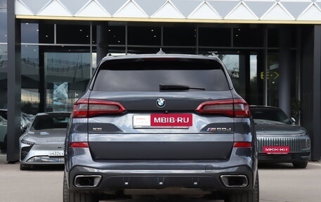 BMW X5, 2019 год, 6 100 000 рублей, 6 фотография