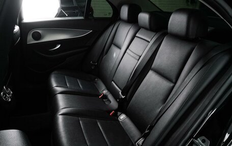 Mercedes-Benz E-Класс, 2018 год, 2 899 000 рублей, 9 фотография