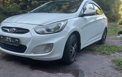 Hyundai Solaris II рестайлинг, 2011 год, 590 000 рублей, 1 фотография