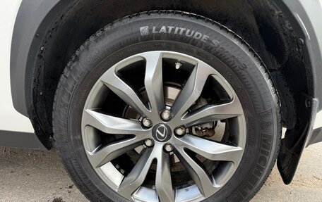 Lexus NX I, 2017 год, 3 050 000 рублей, 13 фотография