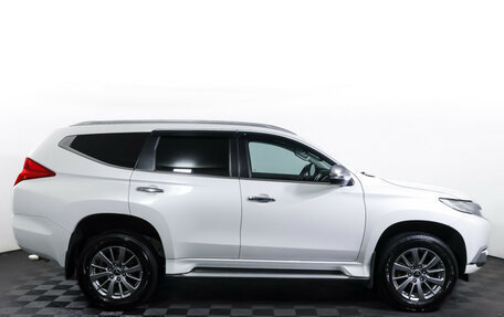 Mitsubishi Pajero Sport III рестайлинг, 2019 год, 3 090 000 рублей, 4 фотография