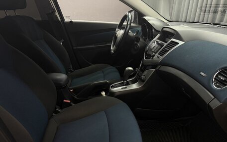 Chevrolet Cruze II, 2011 год, 699 777 рублей, 10 фотография