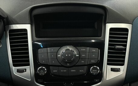 Chevrolet Cruze II, 2011 год, 699 777 рублей, 13 фотография