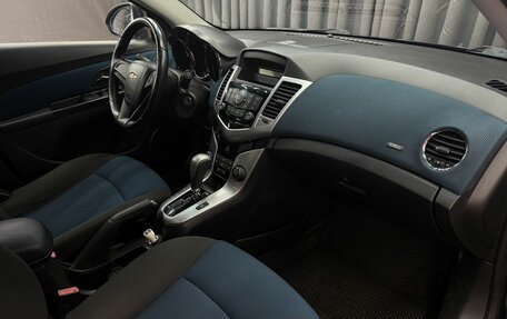 Chevrolet Cruze II, 2011 год, 699 777 рублей, 17 фотография