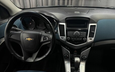 Chevrolet Cruze II, 2011 год, 699 777 рублей, 14 фотография