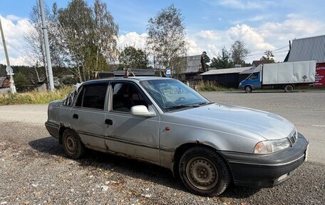 Daewoo Nexia I рестайлинг, 2003 год, 40 000 рублей, 2 фотография