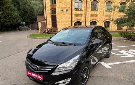 Hyundai Solaris II рестайлинг, 2014 год, 730 000 рублей, 1 фотография