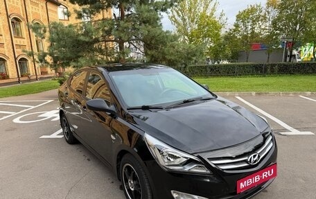 Hyundai Solaris II рестайлинг, 2014 год, 730 000 рублей, 2 фотография