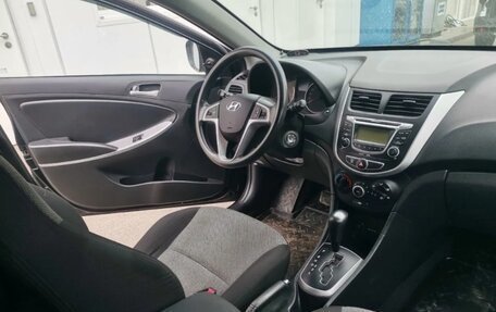 Hyundai Solaris II рестайлинг, 2014 год, 850 000 рублей, 2 фотография