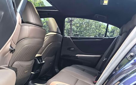 Lexus ES VII, 2024 год, 4 989 999 рублей, 5 фотография