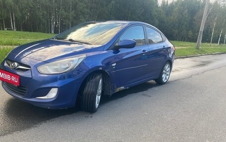 Hyundai Solaris II рестайлинг, 2012 год, 620 000 рублей, 2 фотография