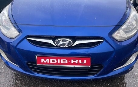 Hyundai Solaris II рестайлинг, 2012 год, 620 000 рублей, 3 фотография