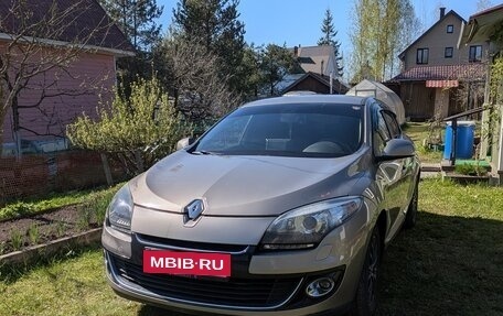 Renault Megane III, 2012 год, 800 000 рублей, 2 фотография