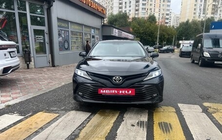 Toyota Camry, 2020 год, 2 200 000 рублей, 6 фотография