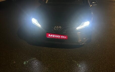 Toyota Camry, 2020 год, 2 200 000 рублей, 14 фотография