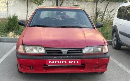 Nissan Primera II рестайлинг, 1992 год, 150 000 рублей, 7 фотография