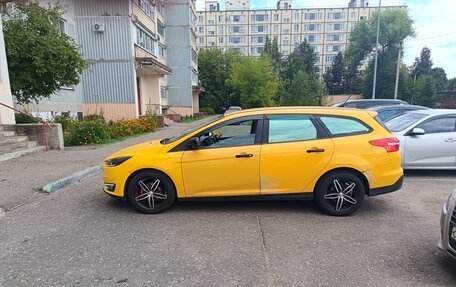 Ford Focus III, 2015 год, 550 000 рублей, 2 фотография