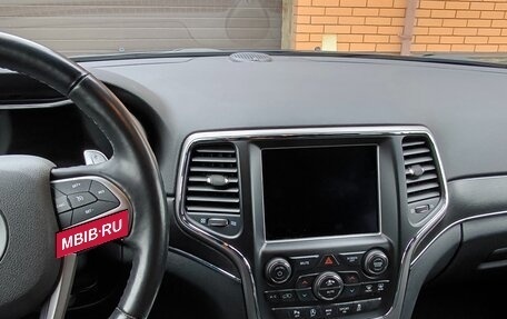 Jeep Grand Cherokee, 2018 год, 3 300 000 рублей, 5 фотография
