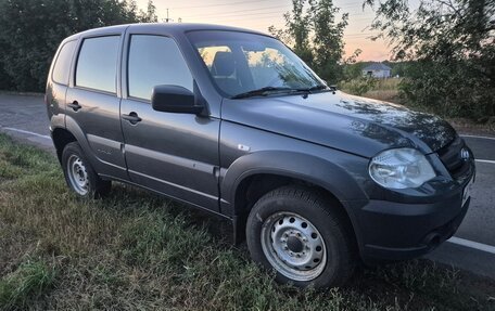 Chevrolet Niva I рестайлинг, 2020 год, 639 000 рублей, 9 фотография