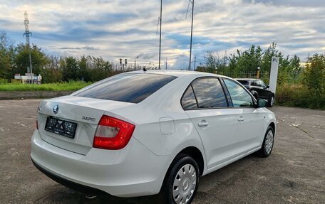 Skoda Rapid I, 2015 год, 949 000 рублей, 2 фотография