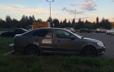 Skoda Octavia, 2011 год, 700 000 рублей, 2 фотография