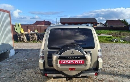 Mitsubishi Pajero IV, 2008 год, 1 350 000 рублей, 5 фотография