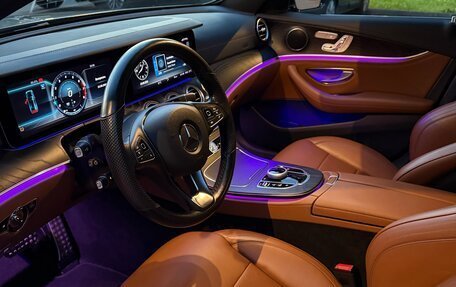 Mercedes-Benz E-Класс, 2017 год, 3 750 000 рублей, 10 фотография