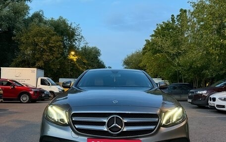 Mercedes-Benz E-Класс, 2017 год, 3 750 000 рублей, 8 фотография