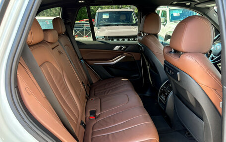 BMW X5, 2019 год, 5 600 000 рублей, 14 фотография