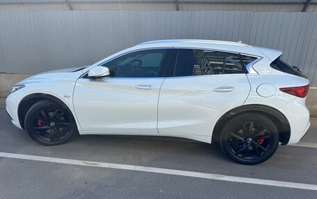 Infiniti QX30, 2017 год, 1 550 000 рублей, 10 фотография