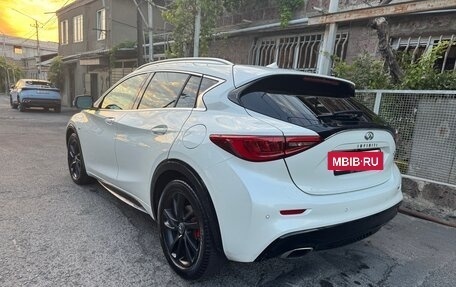 Infiniti QX30, 2017 год, 1 550 000 рублей, 3 фотография