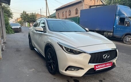 Infiniti QX30, 2017 год, 1 550 000 рублей, 2 фотография