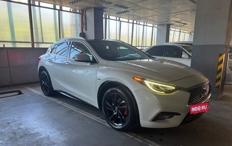 Infiniti QX30, 2017 год, 1 550 000 рублей, 11 фотография