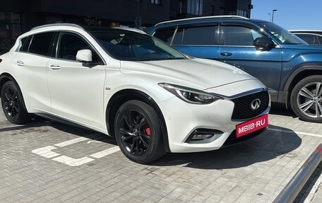 Infiniti QX30, 2017 год, 1 550 000 рублей, 9 фотография