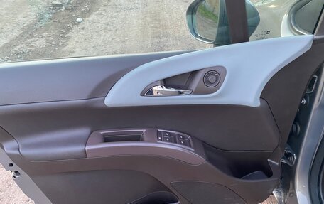 Opel Meriva, 2012 год, 655 000 рублей, 32 фотография
