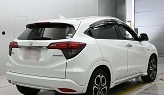 Honda Vezel, 2020 год, 3 300 000 рублей, 2 фотография