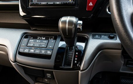 Honda Stepwgn IV, 2020 год, 2 290 000 рублей, 14 фотография