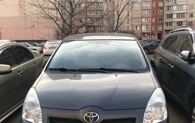 Toyota Corolla Verso I, 2008 год, 715 000 рублей, 1 фотография