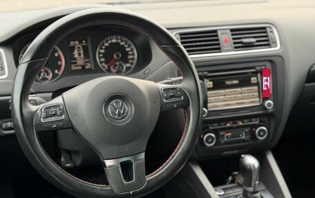 Volkswagen Jetta VI, 2012 год, 965 000 рублей, 12 фотография