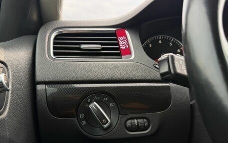 Volkswagen Jetta VI, 2012 год, 965 000 рублей, 19 фотография