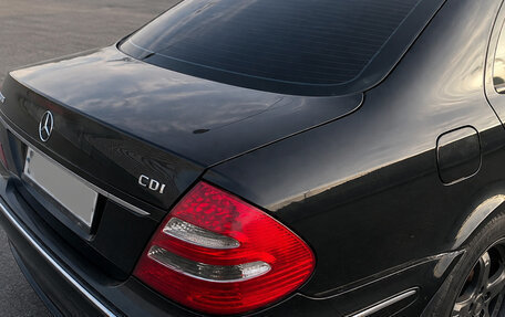 Mercedes-Benz E-Класс, 2004 год, 339 000 рублей, 3 фотография