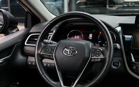 Toyota Camry, 2022 год, 3 180 000 рублей, 11 фотография