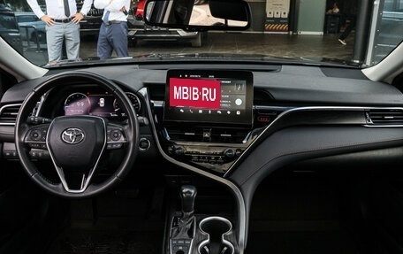 Toyota Camry, 2022 год, 3 180 000 рублей, 9 фотография