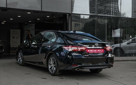 Toyota Camry, 2022 год, 3 180 000 рублей, 6 фотография