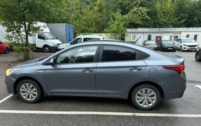 Hyundai Solaris II рестайлинг, 2019 год, 600 000 рублей, 1 фотография