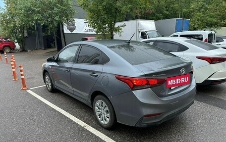 Hyundai Solaris II рестайлинг, 2019 год, 600 000 рублей, 3 фотография