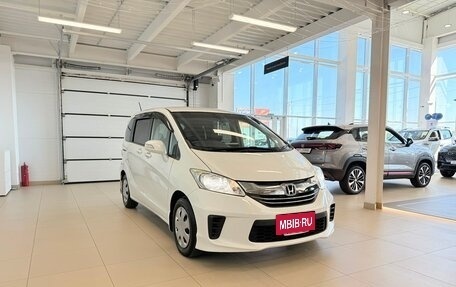 Honda Freed I, 2016 год, 1 249 000 рублей, 8 фотография
